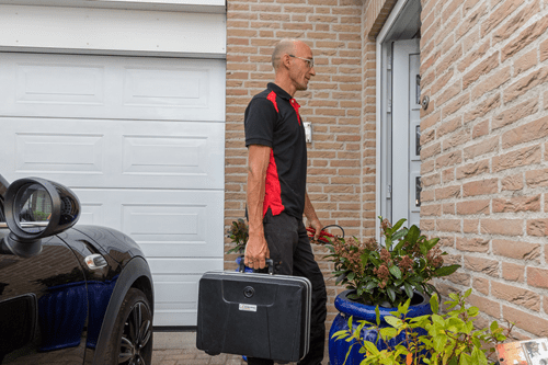 Wasmachine reparatie door vakkundige monteur van Aangeenbrug Electro